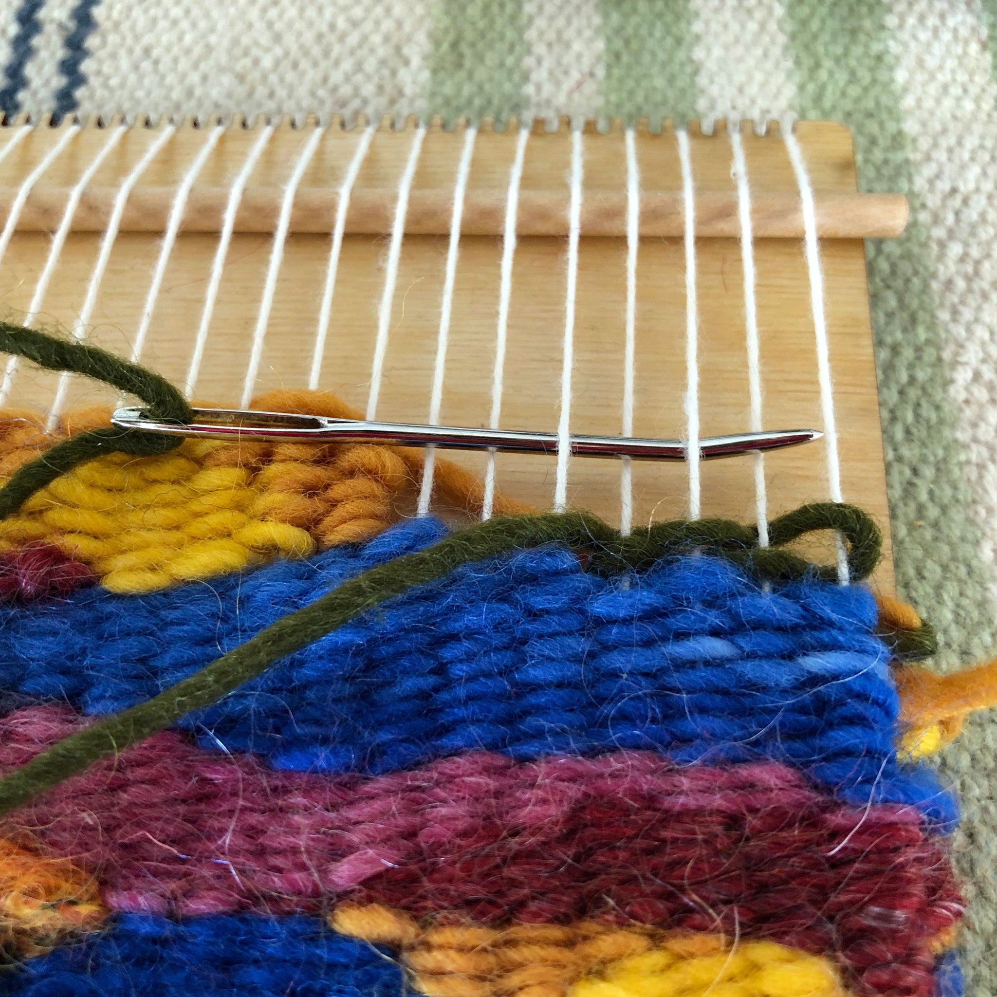 How to use a Weaving Needle 